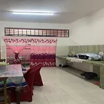 Oyo Home 90966 Family Homestay Botani Ipoh