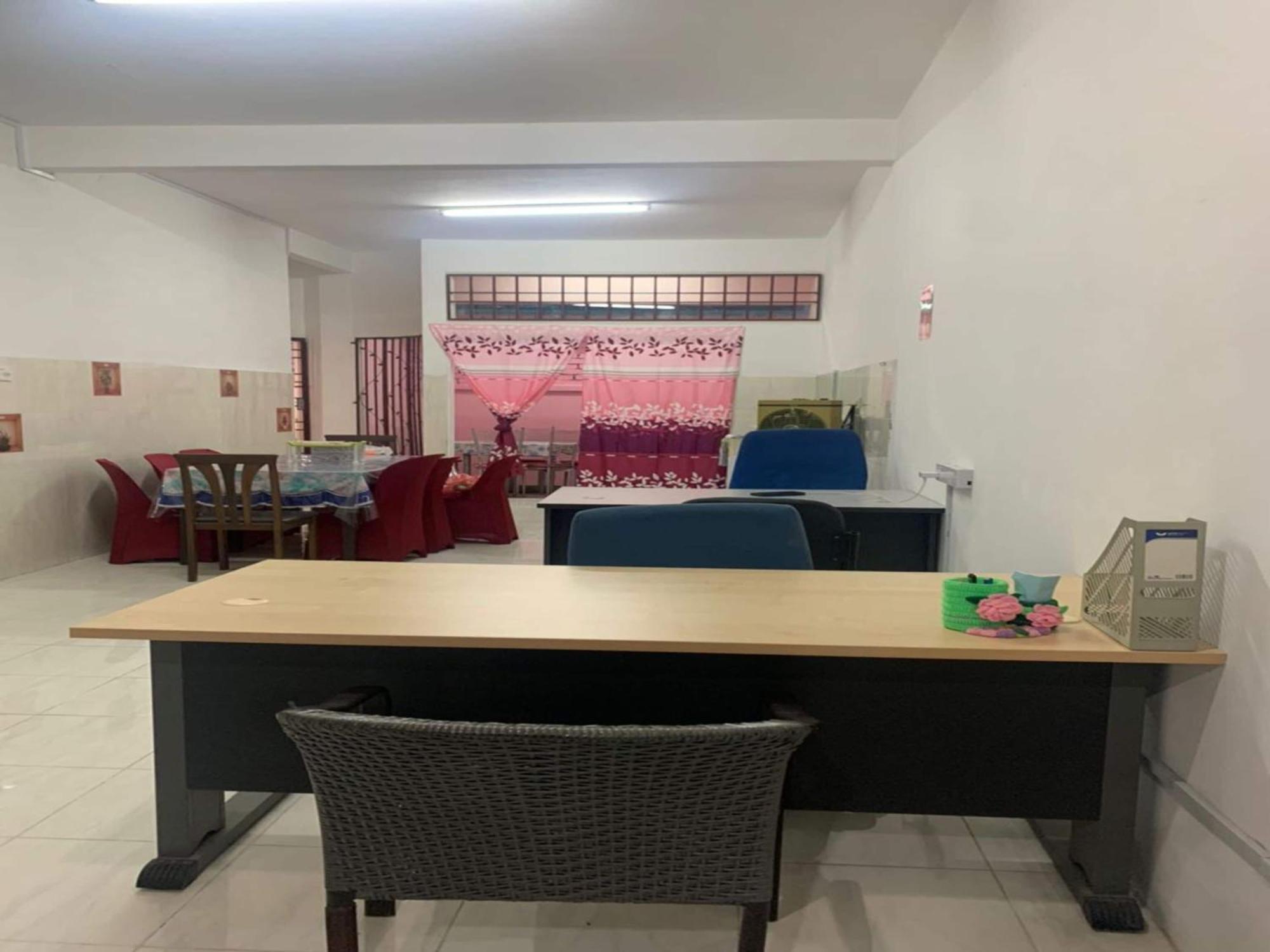 Hotel Oyo 90966 Family Botani 2*