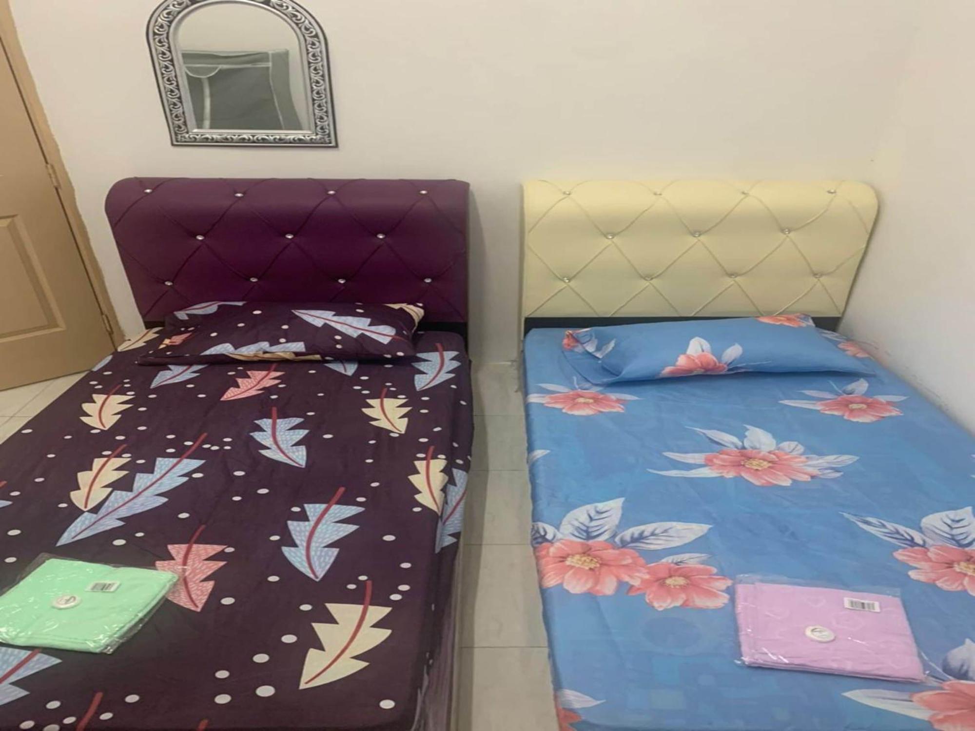 Oyo 90966 Family Botani Hotel 2*