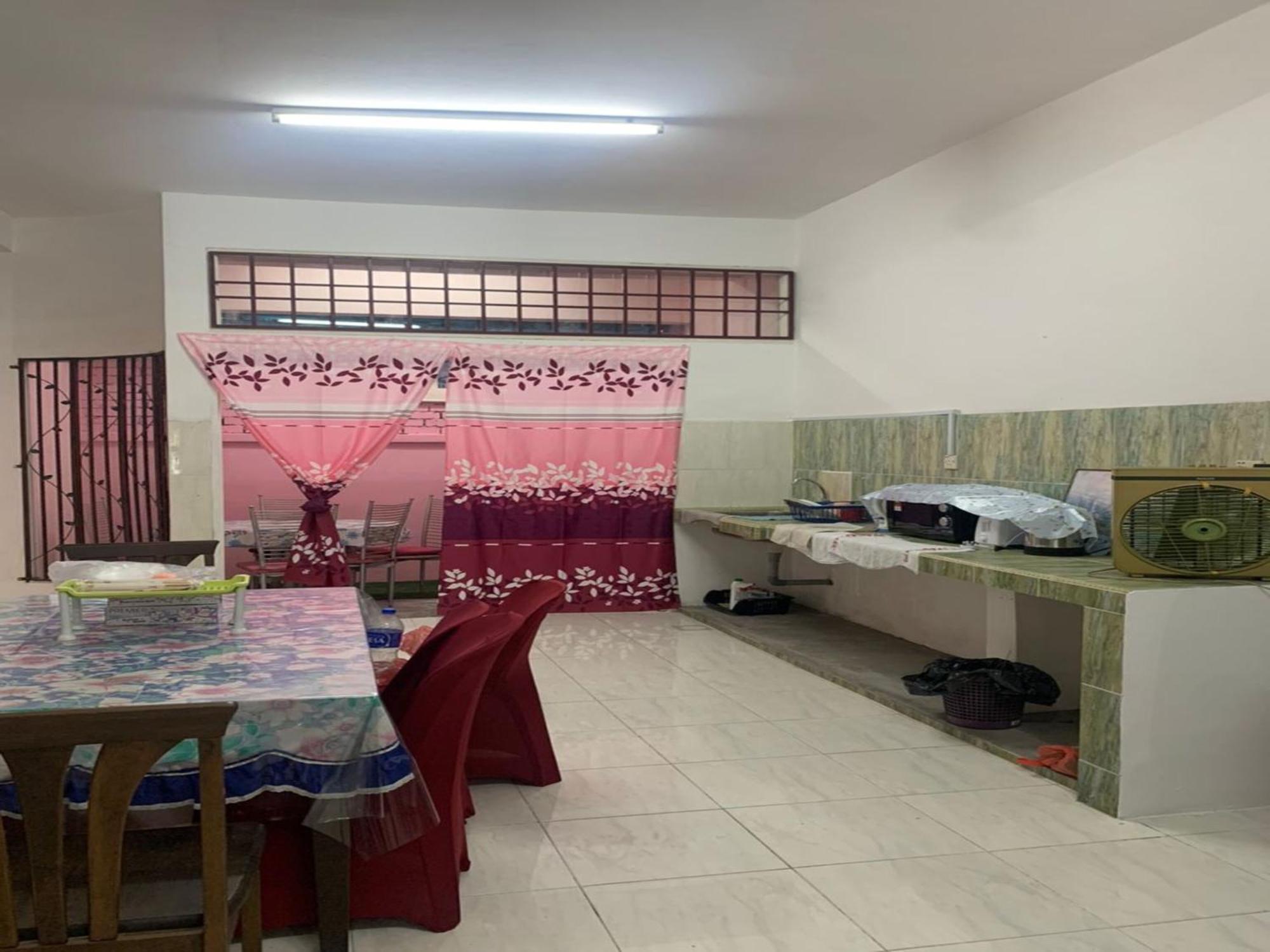 Oyo 90966 Family Botani Ipoh